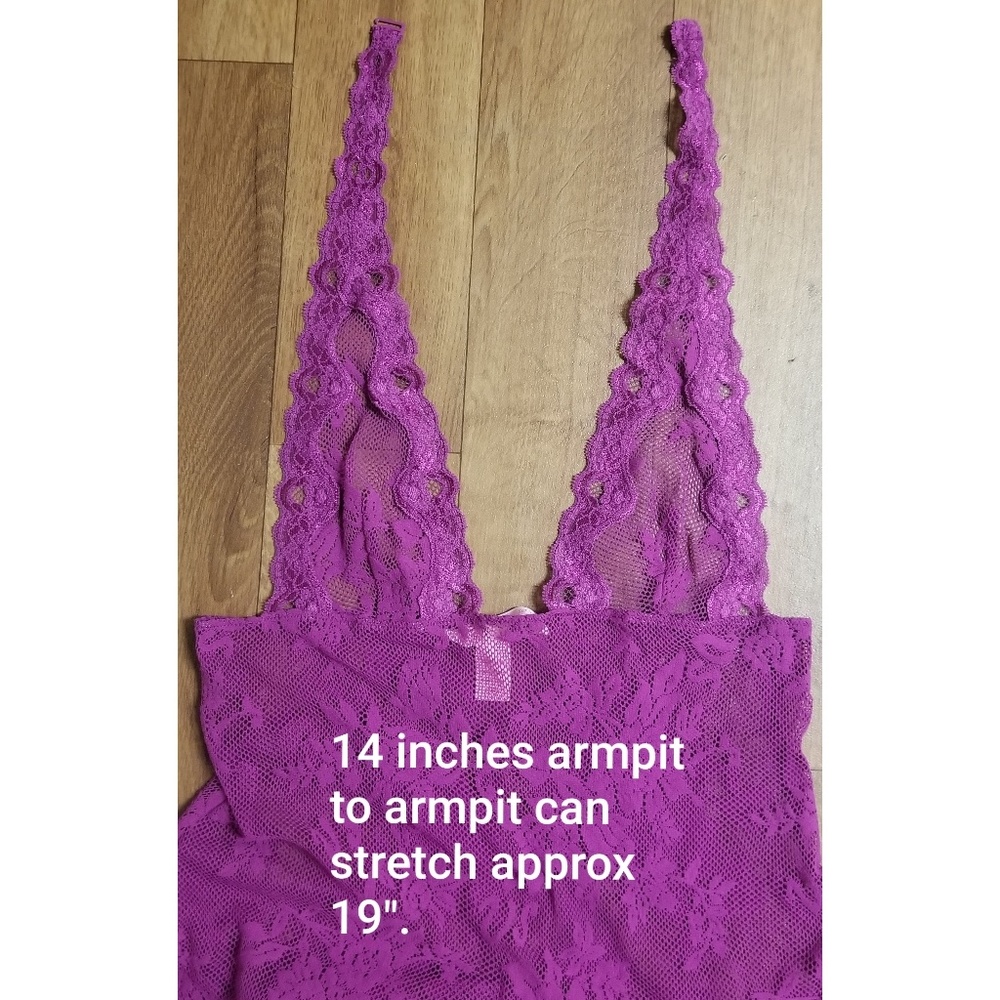 Victoria's Secret Lace Halter Babydoll. - Picture 4 of 7